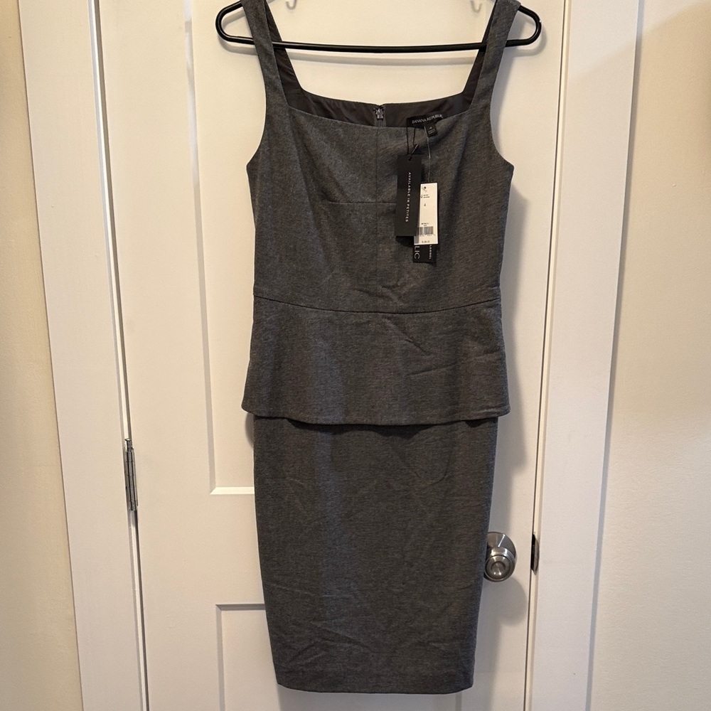 Banana Republic Women's Luxury Italian Flannel Peplum Dress Wool Blend size 4 NW